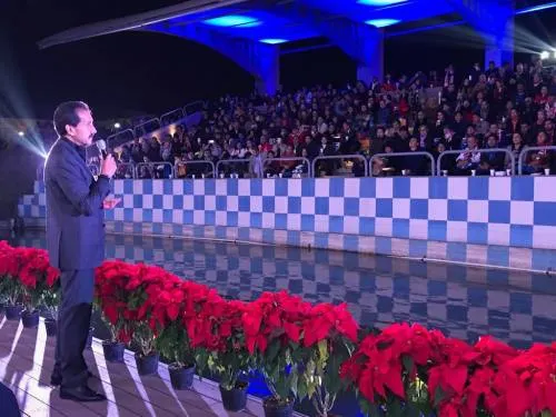 Agradece Esparza a empleados el trabajo desempeñado durante 2017; encabezó concierto navideño
