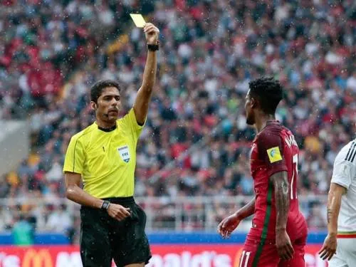 FIFA expulsa a árbitro del Mundial