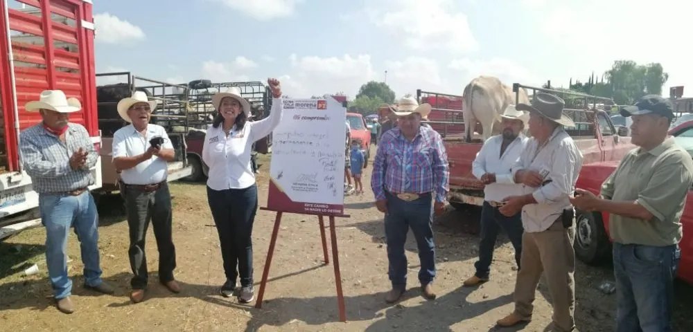 Ariadna Ayala impulsará de forma permanentemente a los agricultores y ganaderos de Atlixco