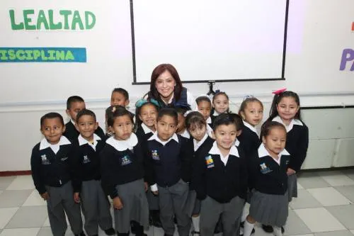Inaugura Dinorah López aula de medios en San Jerónimo Caleras