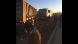 Mueren dos personas por accidente en Amozoc
