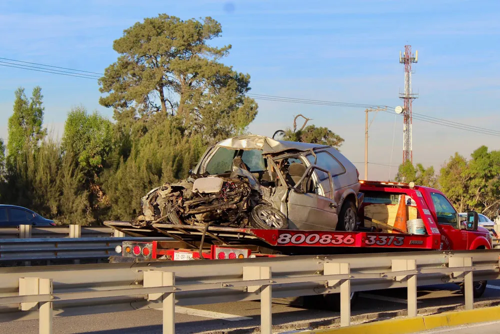 Muere adulto mayor en fuerte choque en la autopista Puebla-Orizaba