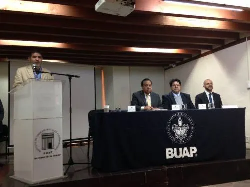 Inauguran el Coloquio “Los bosques parlantes del republicanismo”