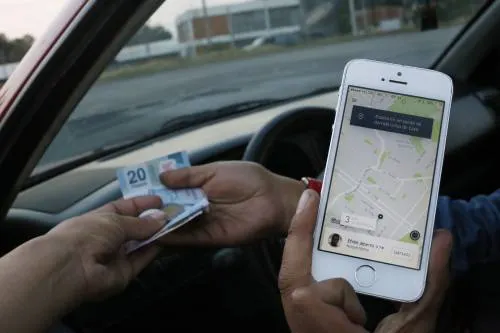 Al corralón 19 automóviles Uber por cobro en efectivo: Vivas Arroyo