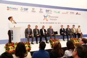 SEDIF encabeza Premio a las Asociaciones Civiles Destacadas