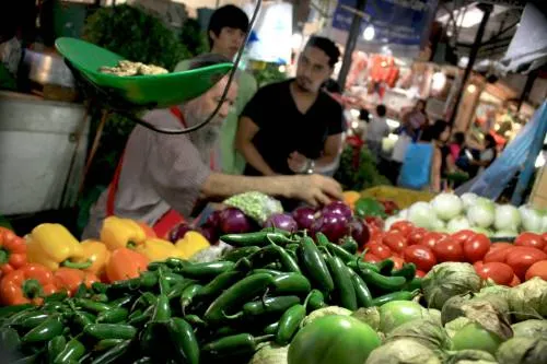 Incremento en precios de alimentos y combustibles ha deteriorado capacidad de adquisición