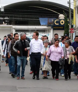 Entrega calles rehabilitadas el alcalde Luis Banck