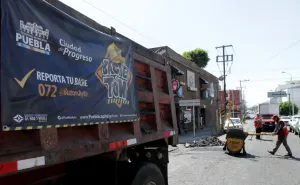 Brigadas Bachetón continúan en la reparación de calles de la Ciudad