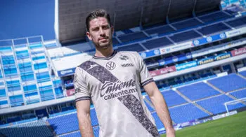 ¡Vuelve el hijo pródigo! Santiago Ormeño oficialmente está de regreso con el Club Puebla