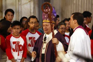 Arzobispo pide campañas de respeto