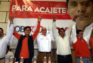 Visita Puebla Dante Delgado para apoyar a candidatos