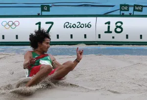 Mexicano Alberto Álvarez avanza a final de salto triple en Río 2016