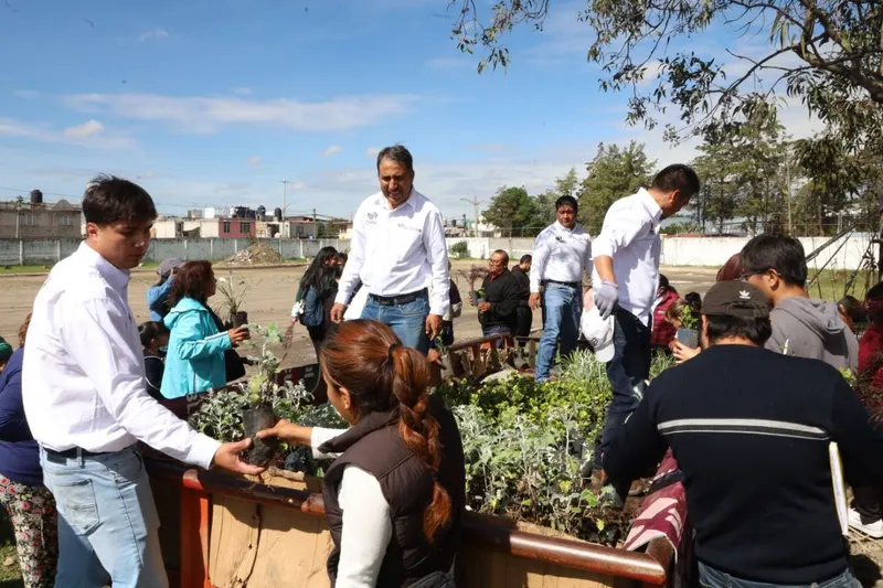 Impulsa Ayuntamiento de Puebla educación ambiental con 120 huertos escolares y santuarios de polinizadores