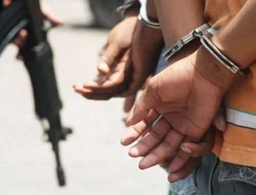 Tras operativo en Almecatla, elementos de la Marina y la FGE detienen a líderes huachicoleros