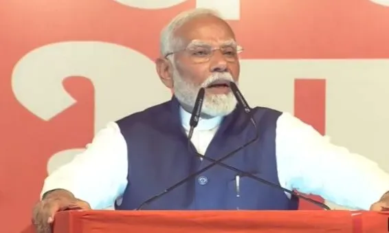 Narendra Modi asegura su tercer mandato en la India con una victoria histórica