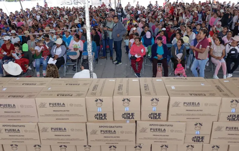 bienestar-tepeaca-entrega-producto-lacteo