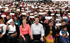 La mujer es eje central para el desarrollo del estado: RMV