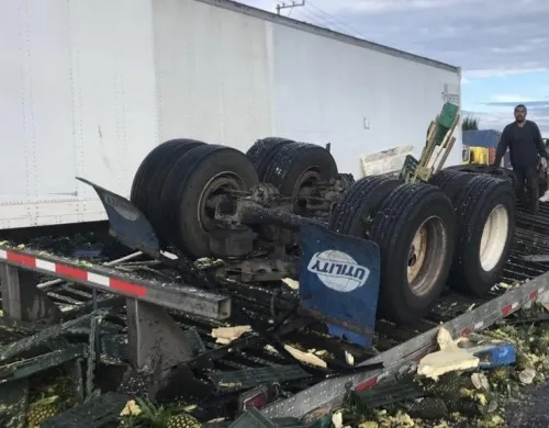Choque en la autopista deja dos heridos