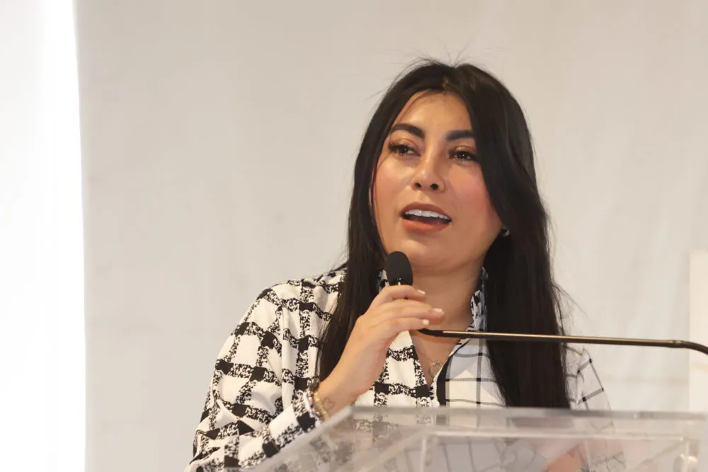 Denuncian ante el INE a Nora Merino