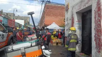 Explota puesto de pirotecnia en el Centro Histórico de Puebla; no se reportaron lesionados