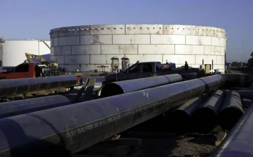 Gobernador de Texas exige a AMLO retomar construcción de gasoductos
