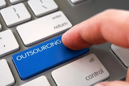 Outsourcing, uno de los principales análisis de la reforma laboral: especialista