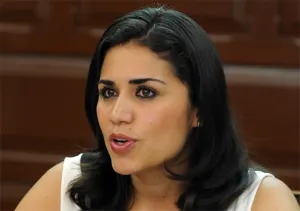 Pide Karina Romero al gobernador y alcalde donar parte de su salario para mujeres con cáncer