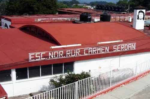 Lanzan convocatoria para ocupar cargos directivos en Normal de Teteles