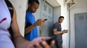 El gobierno de Cuba instala internet en 2.000 viviendas de La Habana