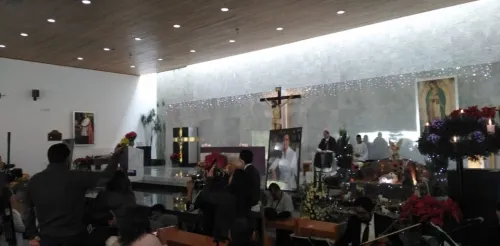 Panistas encabezados por líder nacional recuerdan a MEA y RMV con misa luctuosa