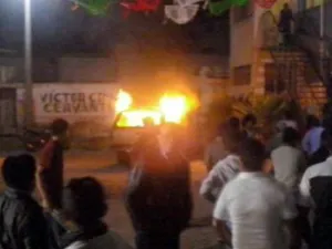 Casi linchan a secuestradores en Huixcolotla