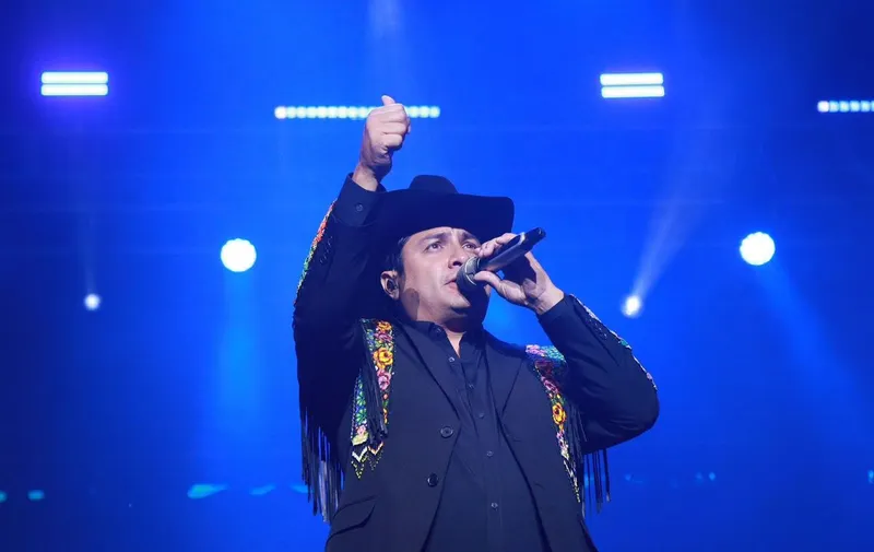 julion-alvarez-fig-24
