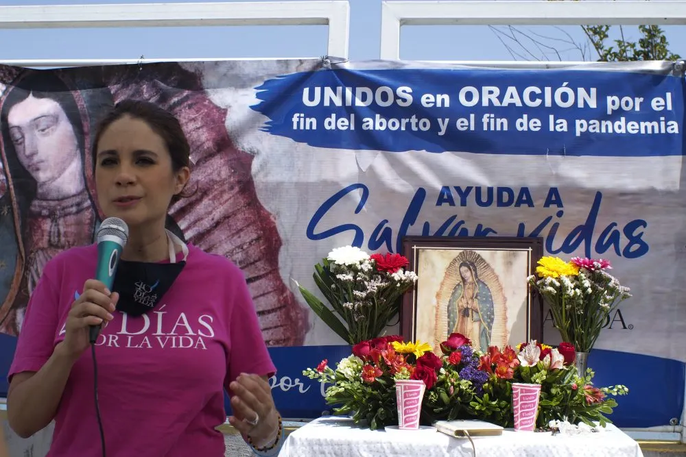 El enemigo no es el aborto, es Satanás: 40 días para la vida