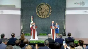 Trump a Peña: Sí habrá muro fronterizo