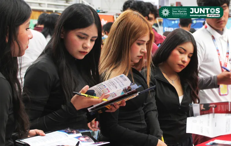Con gran participación de estudiantes, se lleva a cabo la Expo Becas Universitarias en Texmelucan