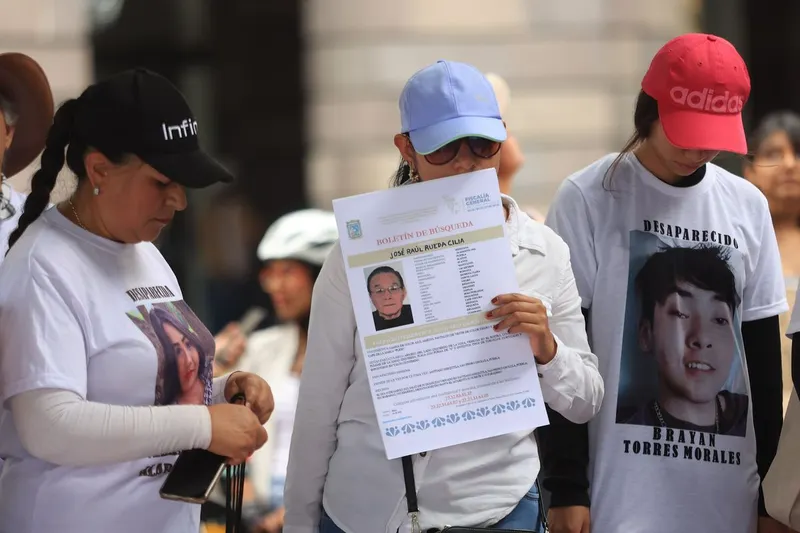 marcha-colectivo-voz-de-los-desaparecidos-pue