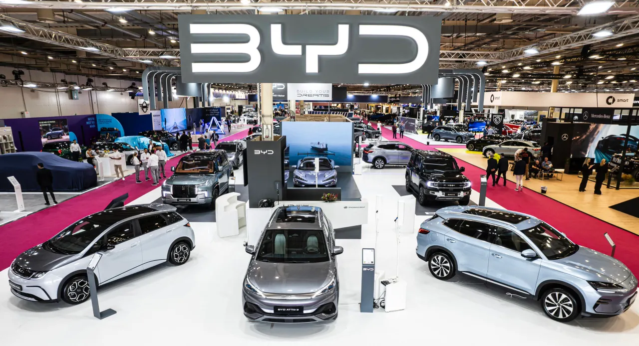 BYD suspende instalación de planta en México por incertidumbre comercial y aranceles de Trump