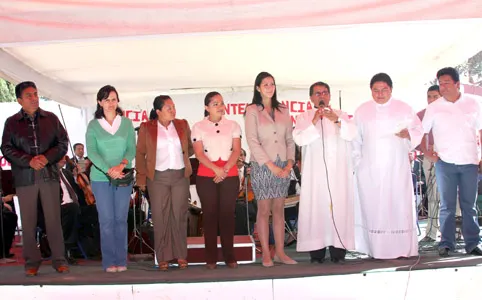 Reconoce Denisse Ortiz apoyo del Gobierno Estatal y Municipal para promover gastronomía típica