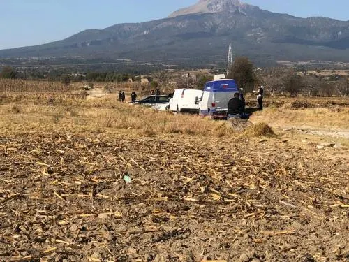 Encuentran dos cuerpos descuartizados en terreno de San Miguel Espejo