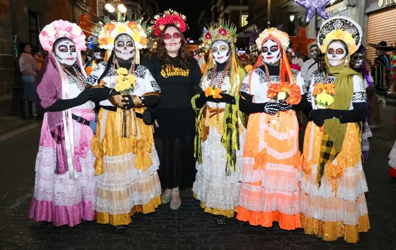 gob-pue-desfile-entre-vivos-y-muertos