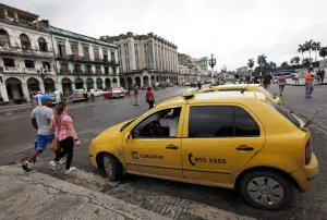 Servicio de taxis en Cuba ya será privado