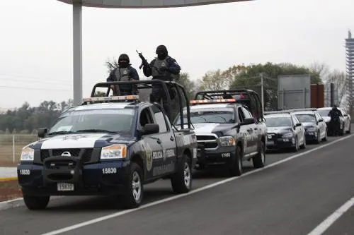 Tras ser agredidos, elementos de la Gendarmería detienen a comando armado en Tecamachalco