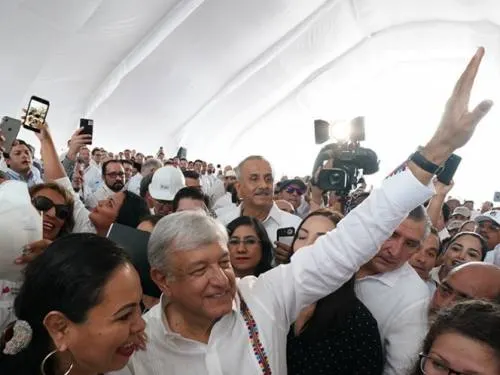 AMLO, en desacuerdo con fallo sobre Puebla pero reconoce que se debe acatar
