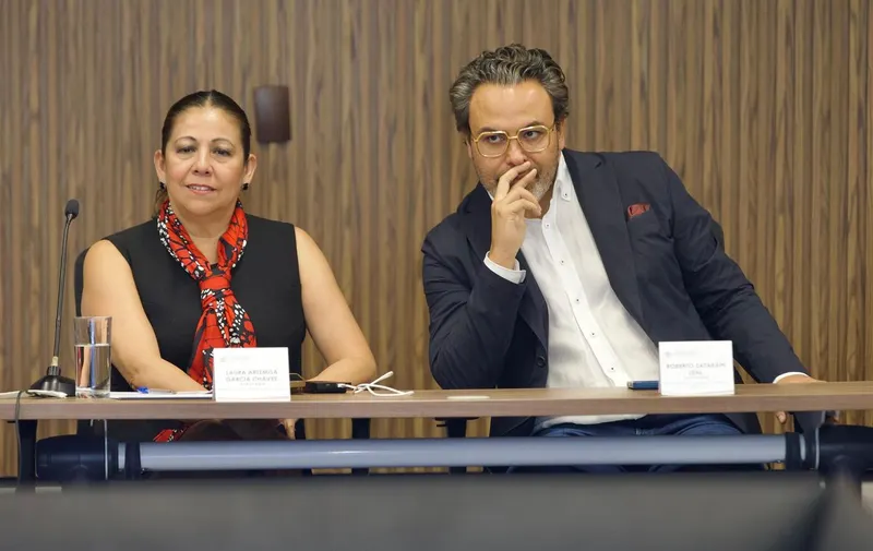 laura-artemisa-garcia-roberto-zatarain