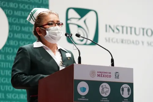 En su día, IMSS reconoce máxima entrega de enfermeras al enfrentar pandemia de COVID-19
