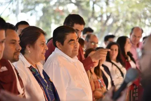 A diferencia de mis competidores no “pacté ni me doblegué” ante el grupo en el poder: Barbosa