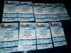 Caen 5 revendedores en inmediaciones del Estadio Cuauhtémoc