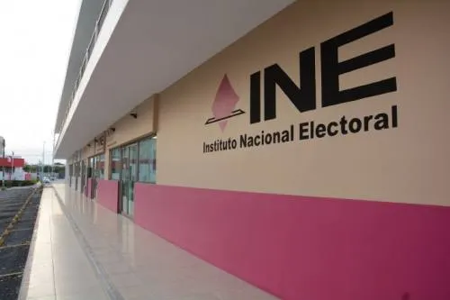 Empleada del INE es despedida tras denunciar acoso sexual y laboral