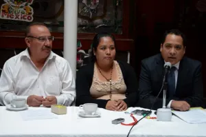 Activistas piden que Enedina Rosas se mantenga en su domicilio