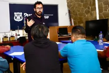 SMDIF promueve nuevas masculinidades con taller “Hombres sin violencia”